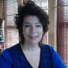 Head shot of Laurie Buonanno