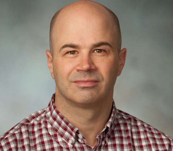 Headshot of Jason Knight