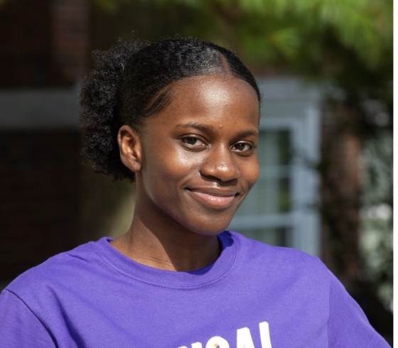 Head shot of Unique Phyall