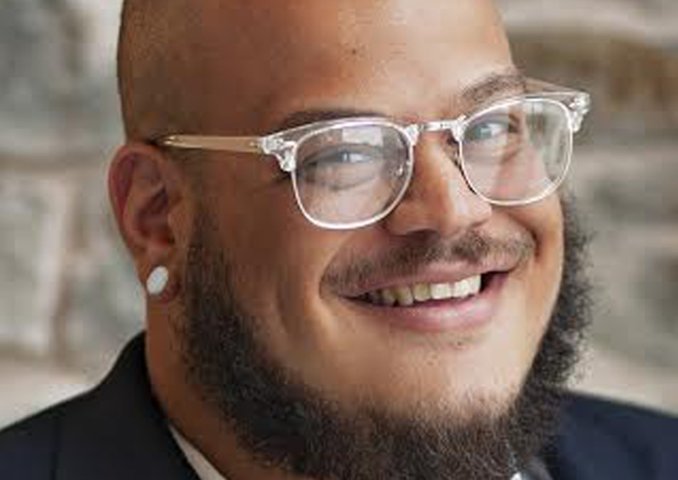 Evan Wright headshot