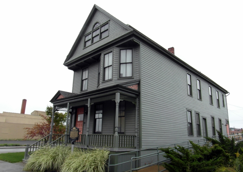 Nash House Museum exterior view